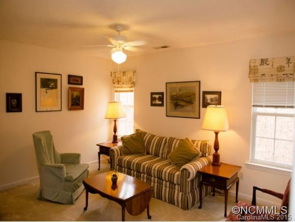 1301 Hyde Park Drive - Photo 9