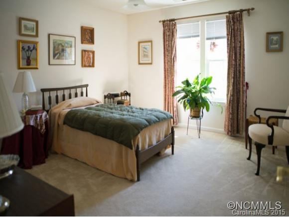 1301 Hyde Park Drive - Photo 10