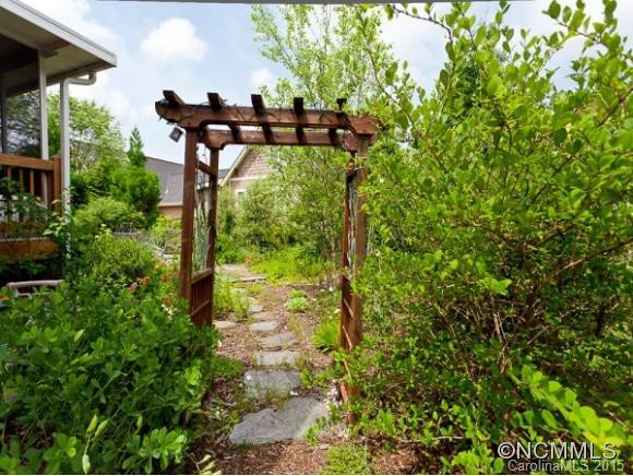 8 CRAFTSMAN CIRCLE - Photo 23