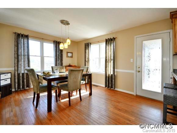 365 Spring Drive - Photo 5