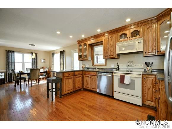 365 Spring Drive - Photo 7