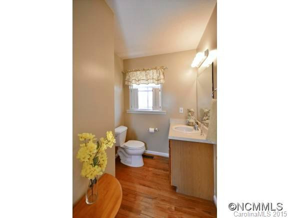 365 Spring Drive - Photo 9