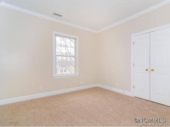 1045 Columbine Road - Photo 20