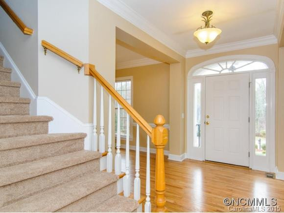 1045 Columbine Road - Photo 3