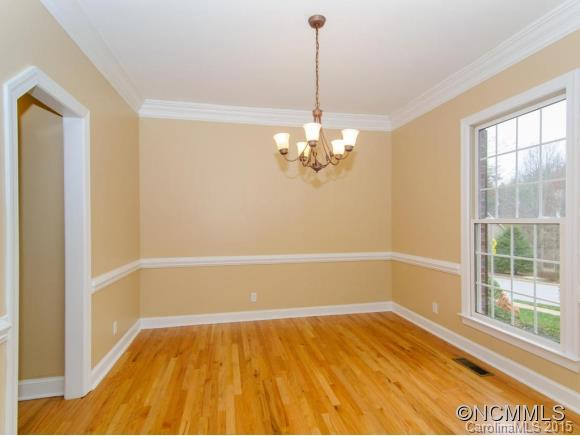 1045 Columbine Road - Photo 8