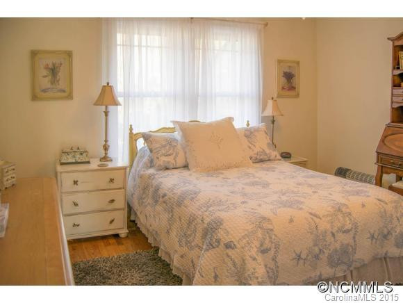2636 Haywood Road - Photo 12