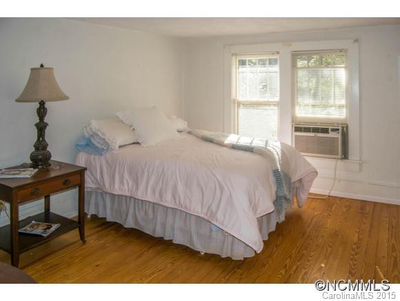 2636 Haywood Road - Photo 13