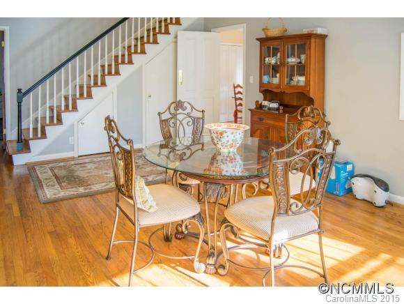 2636 Haywood Road - Photo 7