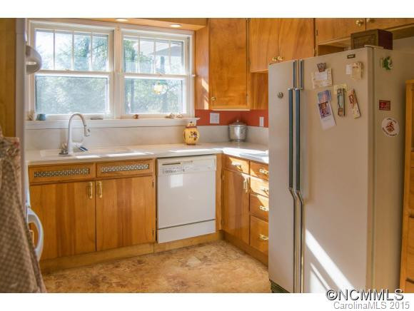 2636 Haywood Road - Photo 10
