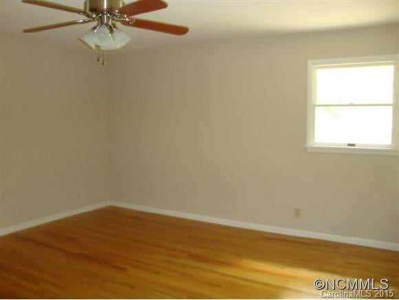 351 MOCKINGBIRD DR - Photo 8