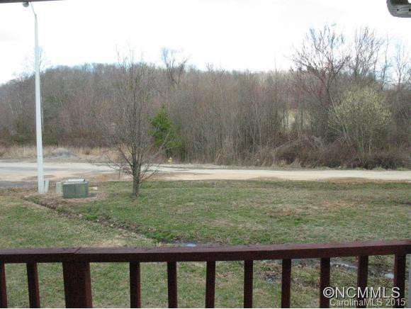 28 Spencer rd - Photo 2