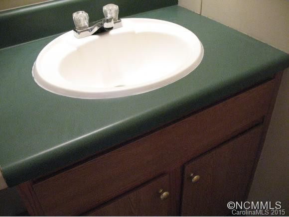 28 Spencer rd - Photo 14