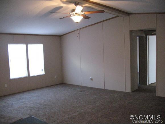 28 Spencer rd - Photo 4