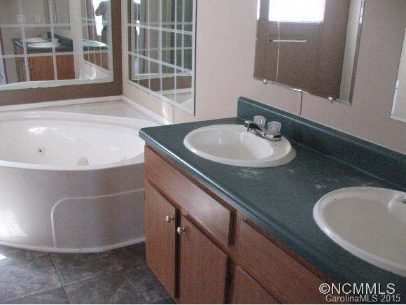 28 Spencer rd - Photo 7