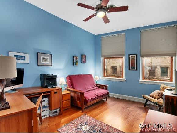 60 HAYWOOD ST, 3A - Photo 12
