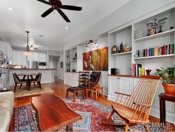 60 HAYWOOD ST, 3A - Photo 3