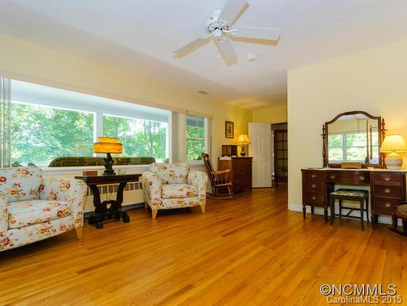 114 Cambridge - Photo 15