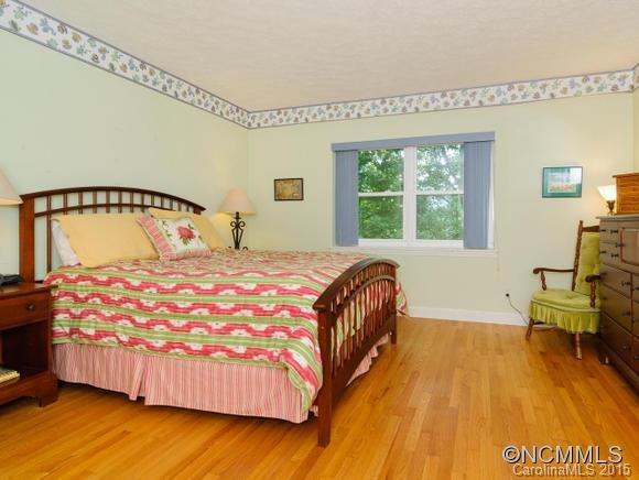 114 Cambridge - Photo 20
