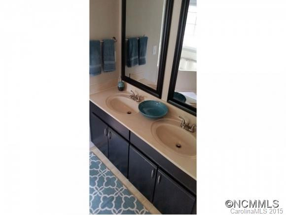 545 HUNTERS GLEN LANE - Photo 7