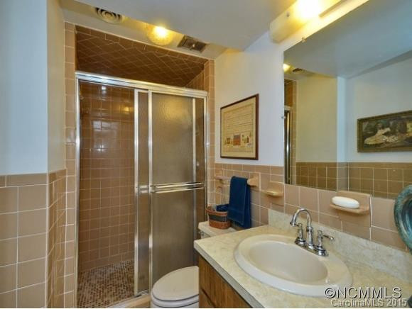 14 PARKVIEW - Photo 18