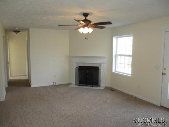 122 Greenridge Road - Photo 2
