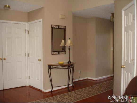 1105 Rosebriar Court - Photo 4