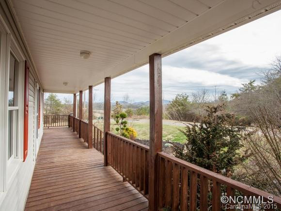 18 Chapel Hill Place - Photo 2