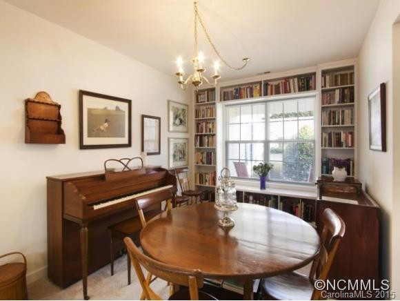 107 ANDOVER - Photo 3