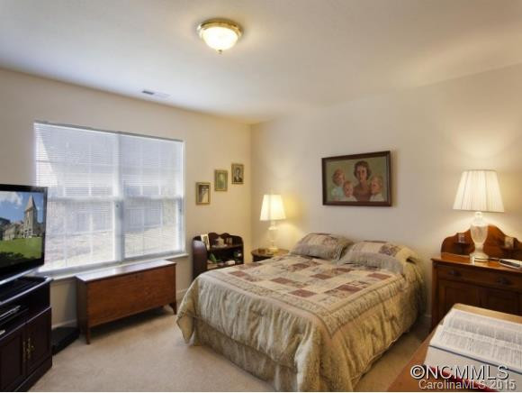 107 ANDOVER - Photo 8
