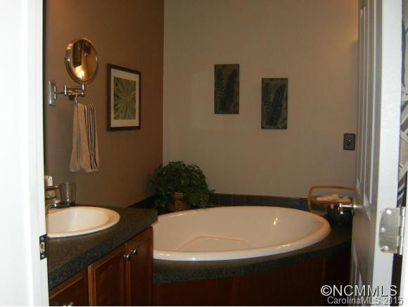 256 Goodview Dr. - Photo 12