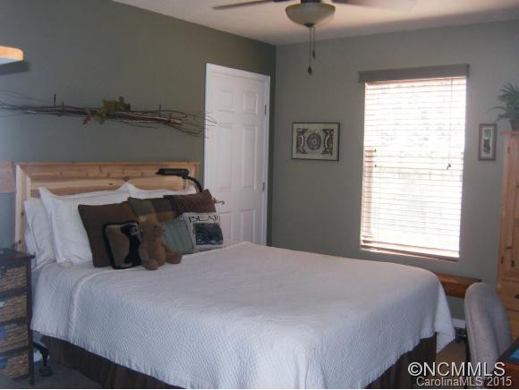 256 Goodview Dr. - Photo 13