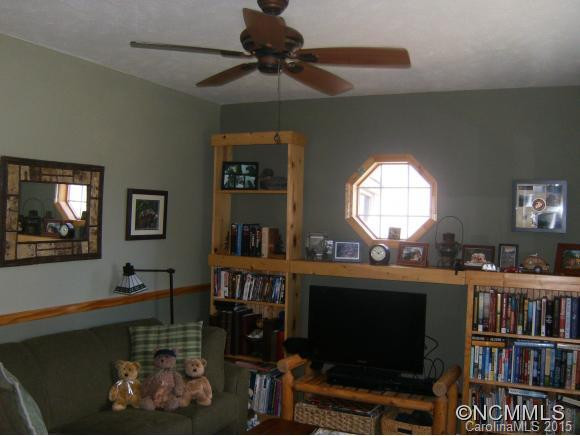 256 Goodview Dr. - Photo 15