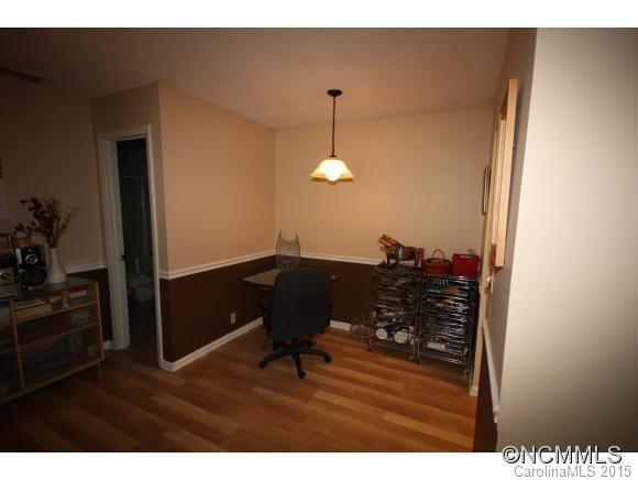 110-11B Heywood Road - Photo 3