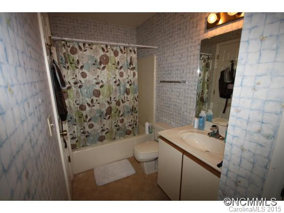 110-11B Heywood Road - Photo 8