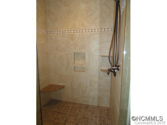 27 Chantilly Drive - Photo 14