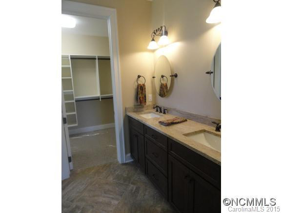 27 Chantilly Drive - Photo 15