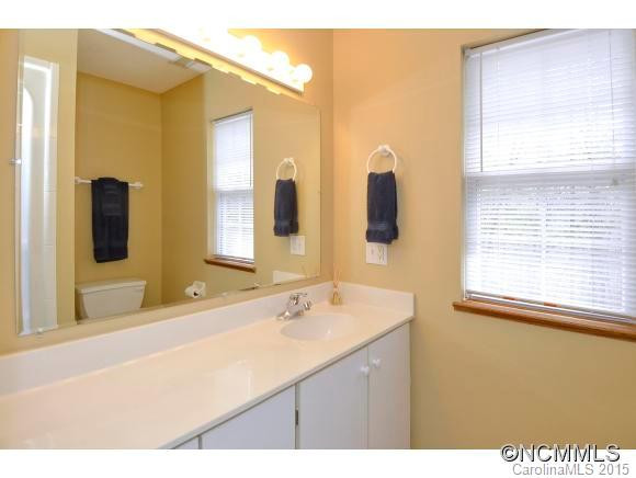 384 LAKELAND DRIVE - Photo 11