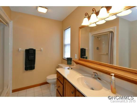384 LAKELAND DRIVE - Photo 12
