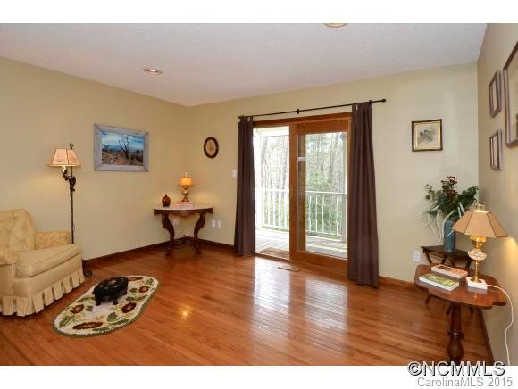 384 LAKELAND DRIVE - Photo 5