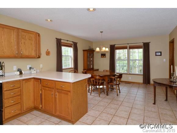 384 LAKELAND DRIVE - Photo 7