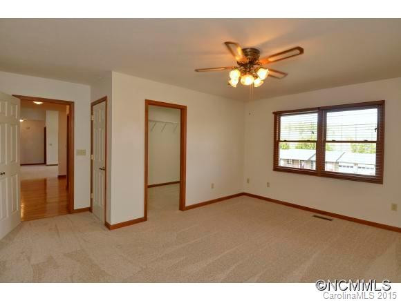 77 ROBERTS RIDGE DRIVE - Photo 11