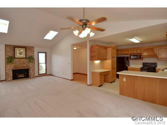 77 ROBERTS RIDGE DRIVE - Photo 5