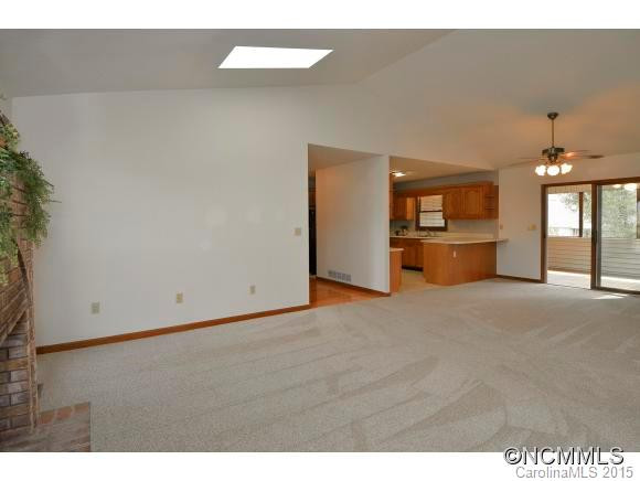 77 ROBERTS RIDGE DRIVE - Photo 8