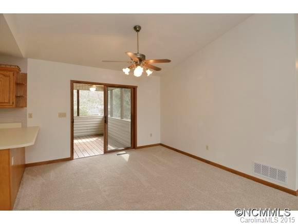 77 ROBERTS RIDGE DRIVE - Photo 9