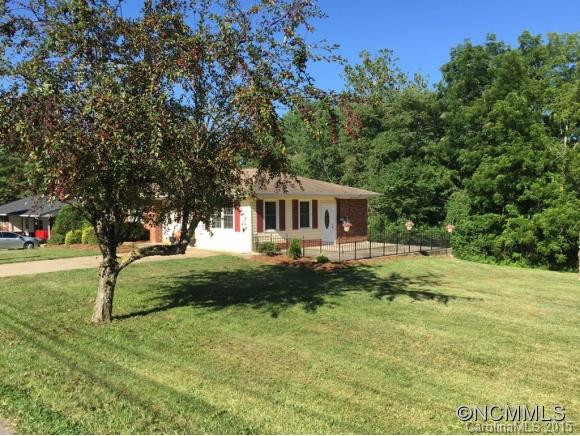 111 LAKE VIEW STREET - Photo 2