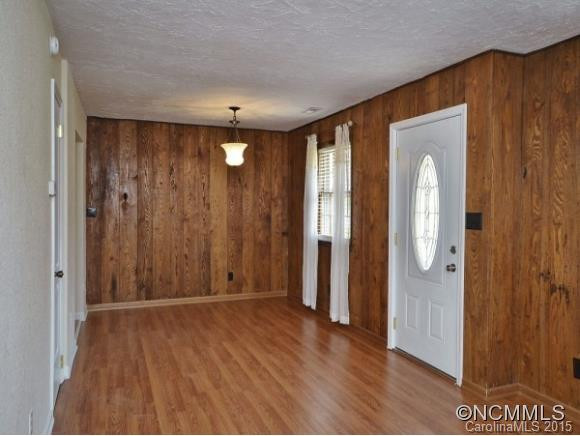 111 LAKE VIEW STREET - Photo 4