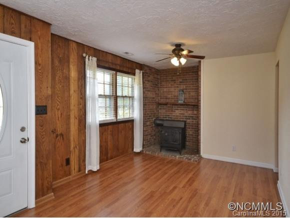 111 LAKE VIEW STREET - Photo 5