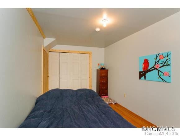 82 Suncrest Drive - Photo 18
