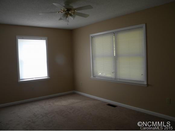 121 Windy Ridge Drive - Photo 10
