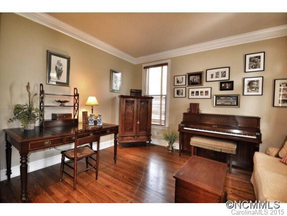 909 Woodvine Road - Photo 3
